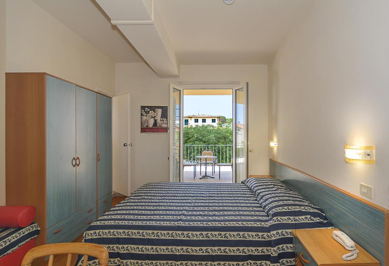 Hotel Apuana Marina di Pietrasanta Exterior foto