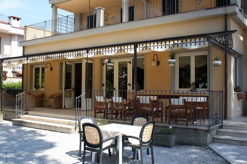 Hotel Apuana Marina di Pietrasanta Exterior foto