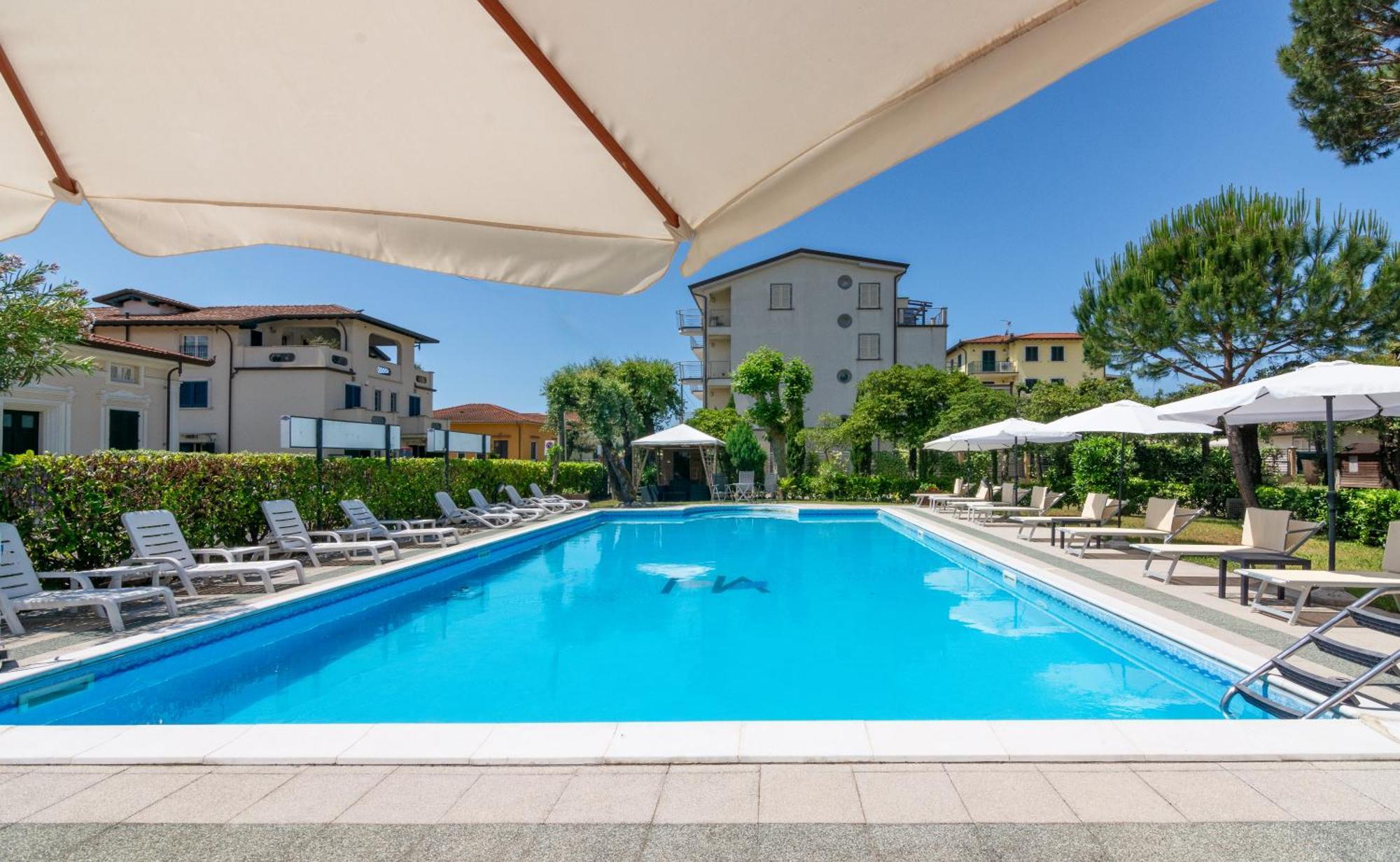 Hotel Apuana Marina di Pietrasanta Exterior foto